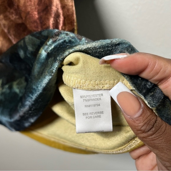 One World Women Top 2X Sublimation Boho Velvet Studded Art Fairy Grunge - Picture 8 of 10